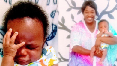 Photo of Police Snatch Baby From Black Mother, After Refusing To Tell Her Why