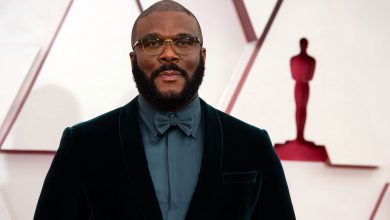 Photo of Tyler Perry Confronts Uninvited Guests, Fans Are In Stitches
