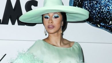 Photo of Cardi B Posts Text Messages Showing She Makes Over $1 Million A Show