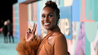 Photo of How Issa Rae Went From ‘Awkward Black Girl’ To A Media Mogul With A $4M Net Worth