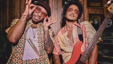 Photo of Bruno Mars & Anderson .Paak’s ‘An Evening With Silk Sonic’ Album Debuts In The Top 5