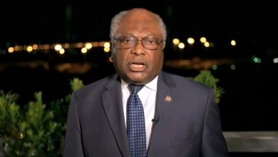 Photo of As Omicron Takes Over America, No. 3 Ranking Democrat Rep. Jim Clyburn Says He Has Covid