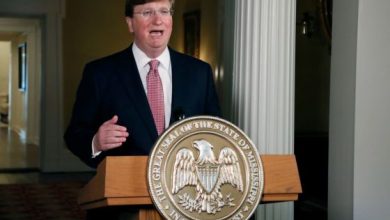 Photo of Mississippi Governor Questioned Over His Value For Living Children