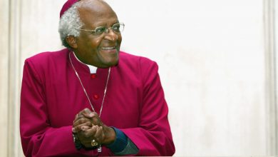 Photo of Archbishop Desmond Tutu Passes Away at 90 – BlackDoctor.org