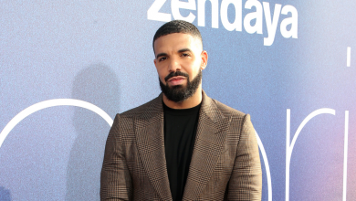 Photo of Drake Responds to Hot Sauce Rumors … ‘Take Ya 15 Minutes Of Fame’