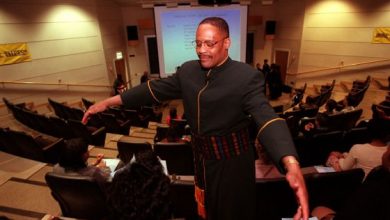 Photo of Black Pastor Defends California D.A. Todd Spitzer’s Racist Comments