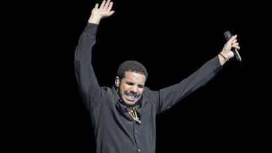 Photo of Drake Beats Lawsuit Over Beer-Fueled Injury At “Rowdy” Concert