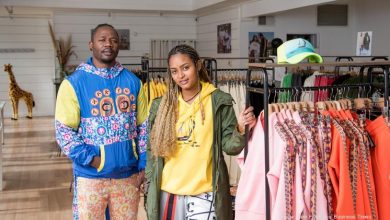Photo of Couple Reaches Six-Figure Settlement After Police Demands Proof Of Owning Their Clothing Store