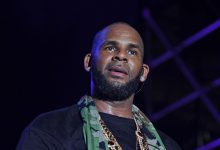 Photo of R. Kelly Placed On Suicide Watch In Jail, Says His Lawyer