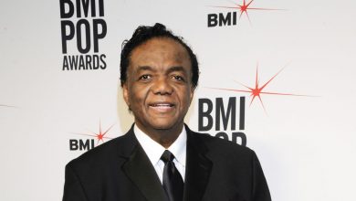 Photo of Motown Songwriter Lamont Dozier Dies at 81