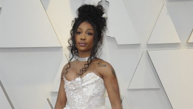 Photo of SZA Joins Cast Of Eddie Huang’s ‘Tuna Melt’ Movie
