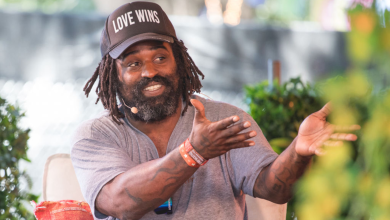 Photo of Former NFL Player Ricky Williams Looks To Expand His Cannabis Brand Into A Sports Bar Concept
