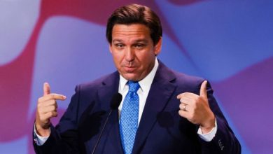 Photo of Ron DeSantis Asks Colleges To Report CRT Program Info