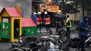 Photo of Ukraine’s interior minister among many killed in helicopter crash near Kyiv kindergarten