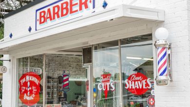Photo of Trump Tricked Atlanta Barbershop, Owner Says After Debate