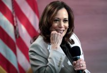 Photo of Kamala Harris Says She’s ‘Working to Earn the Vote’ of Black Men