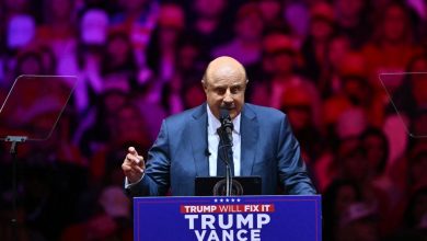 Photo of Dr. Phil’s Racism Was Also On Display At Trump’s MSG Rally