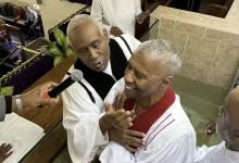 Photo of Denzel Washington Gets Baptized – African American News and Issues