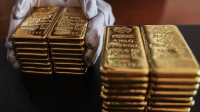 Photo of Gold Flirts With Record High as Trump’s China Remarks Hit Dollar