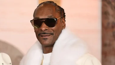 Photo of Snoop Dogg Shrugs Off ‘Sellout’ Claims and Losing Half-Million Followers Over Trump Performance Backlash