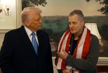 Photo of American teacher Marc Fogel meets with Trump after release from Russia