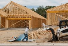 Photo of U.S. homebuilders raise alarm over tariffs as sentiment falls to 5-month low