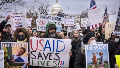 Photo of Judge says he will temporarily block Trump from placing 2,200 USAID workers on paid leave