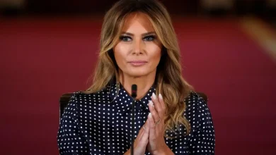 Photo of Melania Trump’s Unrecognizable Appearance In Old Ad Has Fans Convinced She Schemed Her Way Into the White House