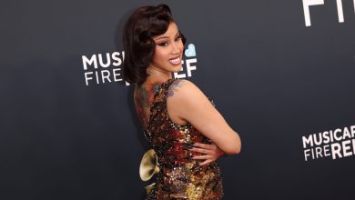 Photo of Cardi B wins million-dollar settlement in defamation case against YouTuber