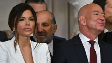 Photo of Jeff Bezos’ Fiancée Lauren Sánchez Told to Back Off After Sharing Video Slamming Donald Trump’s DEI Plane Crash Comments