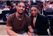 Photo of Simone Biles’ Husband Jonathan Owens Tags Along for ‘Emotional Support’ as She Buys Her Own Luxury Bags and Fans are Furious