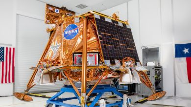 Photo of Privately built Blue Ghost spacecraft poised to land on the moon