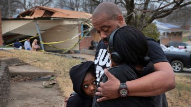 Photo of At least 32 dead in massive US storm after new fatalities reported in Kansas and Mississippi