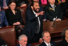 Photo of Democrats Slammed for Party’s Tepid Response to Black Rep. Al Green’s Ejection During Trump’s Speech to Congress