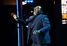 Photo of Marvin Sapp brings the good news to NPR’s Tiny Desk