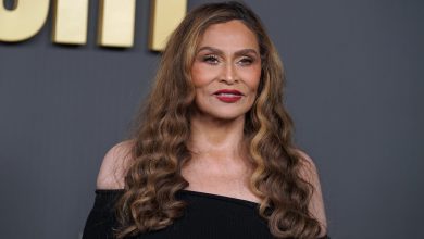 Photo of Tina Knowles celebrates being a family matriarch in a star-studded book tour 