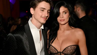 Photo of Timothée Chalamet’s Lack of Affection Towards Mushy Kylie Jenner Cause Fans to Speculate His Disinterest