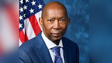 Photo of Sylvester Turner, Sworn In As U.S. Representative In January, Dies At 70