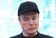 Photo of Elon Musk reveals truth behind his shocking black eye at White House farewell