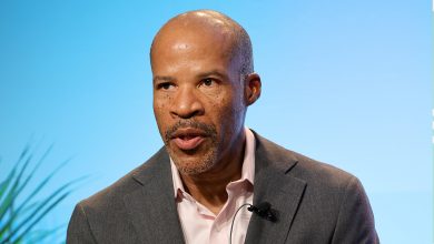Photo of How Cosmetic Chemist Ron Robinson Played A Role In Rhode’s Rise And The Beauty Brand’s Billion-Dollar Acquisition