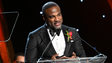 Photo of Rashaun Williams And Steve Cannon Joined By Mark Cuban In $750M Sports Fund To Back NFL, NBA, MLB Teams