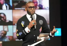 Photo of When Worship Becomes Political: Pastor Jamal Bryant’s Criticism of Black Pastors at the White House Sparks Controversy