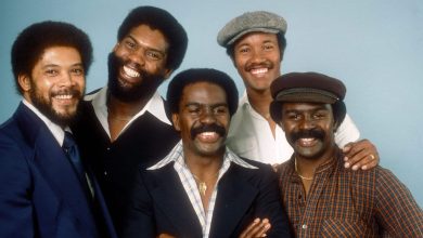 Photo of Lead Singer & Founder of R&B Group Passes Away at 81 – BlackDoctor.org