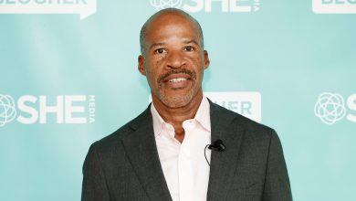 Photo of Ron Robinson Has Partnered With Girls in STEM To Inspire Future Generations Of Cosmetic Chemists