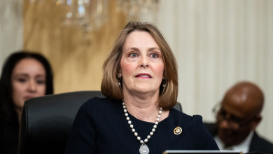 Photo of Rep. Kathy Castor Spotlights Community Tech House And Its Goal Of Bridging The Digital Divide In Underserved Communities
