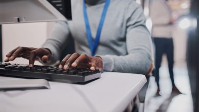 Photo of AI Is Fueling Tech Layoffs — But It’s Boosting Salaries By $18K A Year In Other Industries, Report Finds