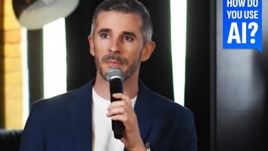 Photo of ‘I Don’t Trust AI,’ but ‘I Use It for Everything’