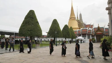Photo of Thais mourning Queen Mother’s death spark a run on black clothes