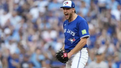 Photo of Blue Jays’ Trey Yesavage makes historic mark on Toronto playoff history in brilliant gem vs. Yankees