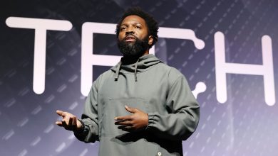 Photo of Emmy-Nominated Host And Producer Baratunde Thurston Says AI Isn’t Taking Your Job, It’s Complying To ‘Directives And Goals Set By People’ – AfroTech